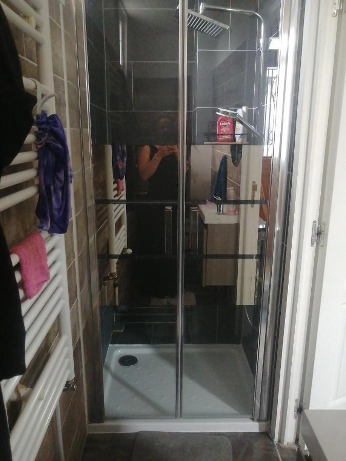 Petit Cocon Pour 1 Personne Apartamento Argenteuil Exterior foto